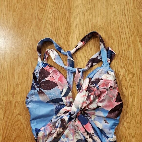 NWOT - BECCA Orchid Bloom One-Piece Swimsuit - Picture 5 of 12